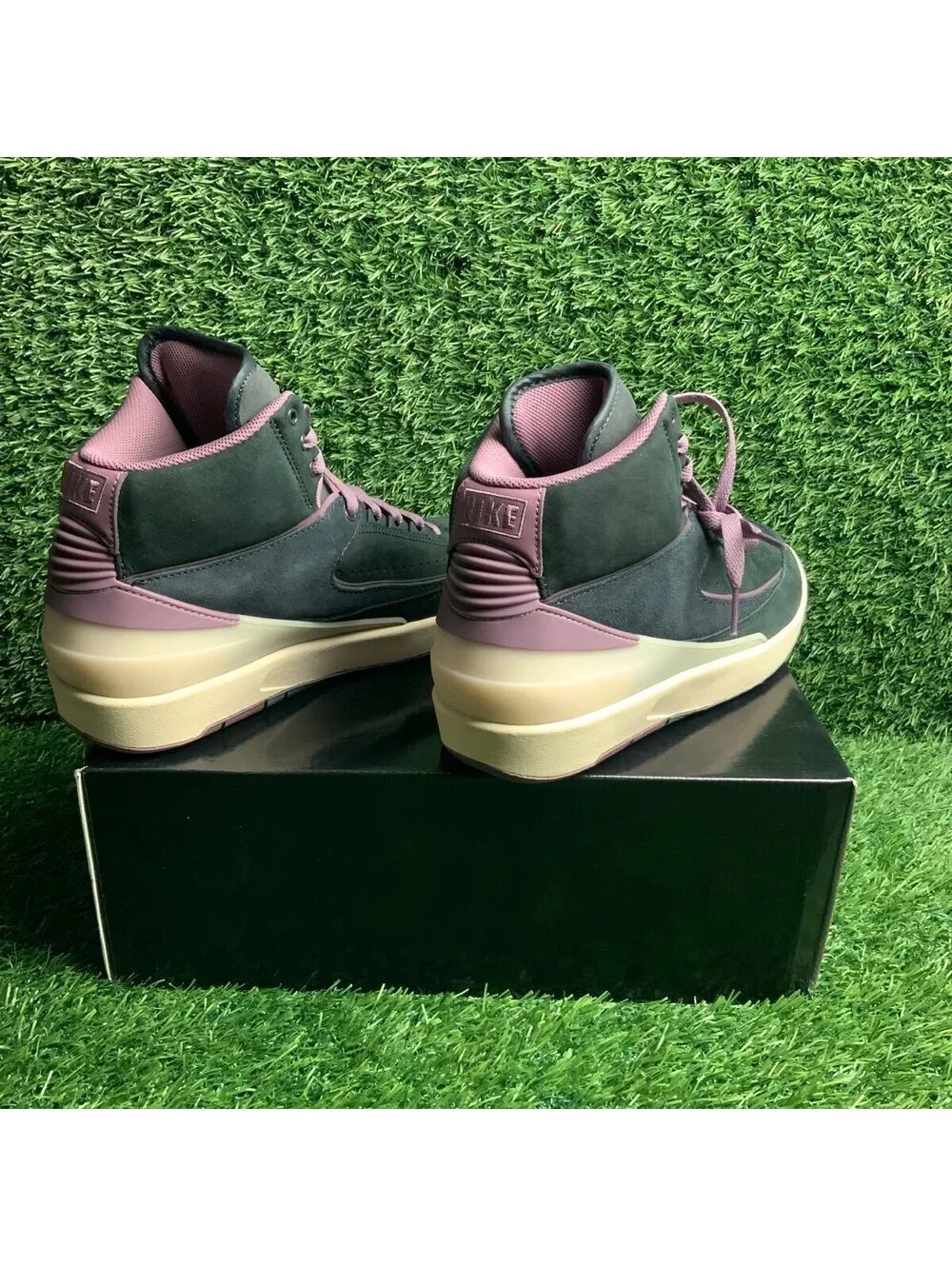 Nike Air Jordan 2 Retro Off Noir-Mauve Womens Sz 11-Mens Sz 9.5